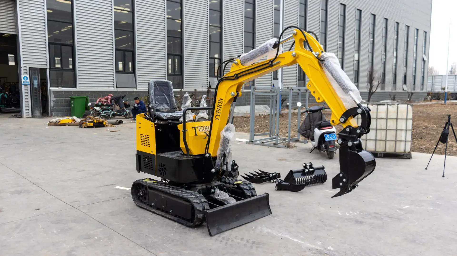 TYPHON 200mm Narrow Bucket Set - Image 6