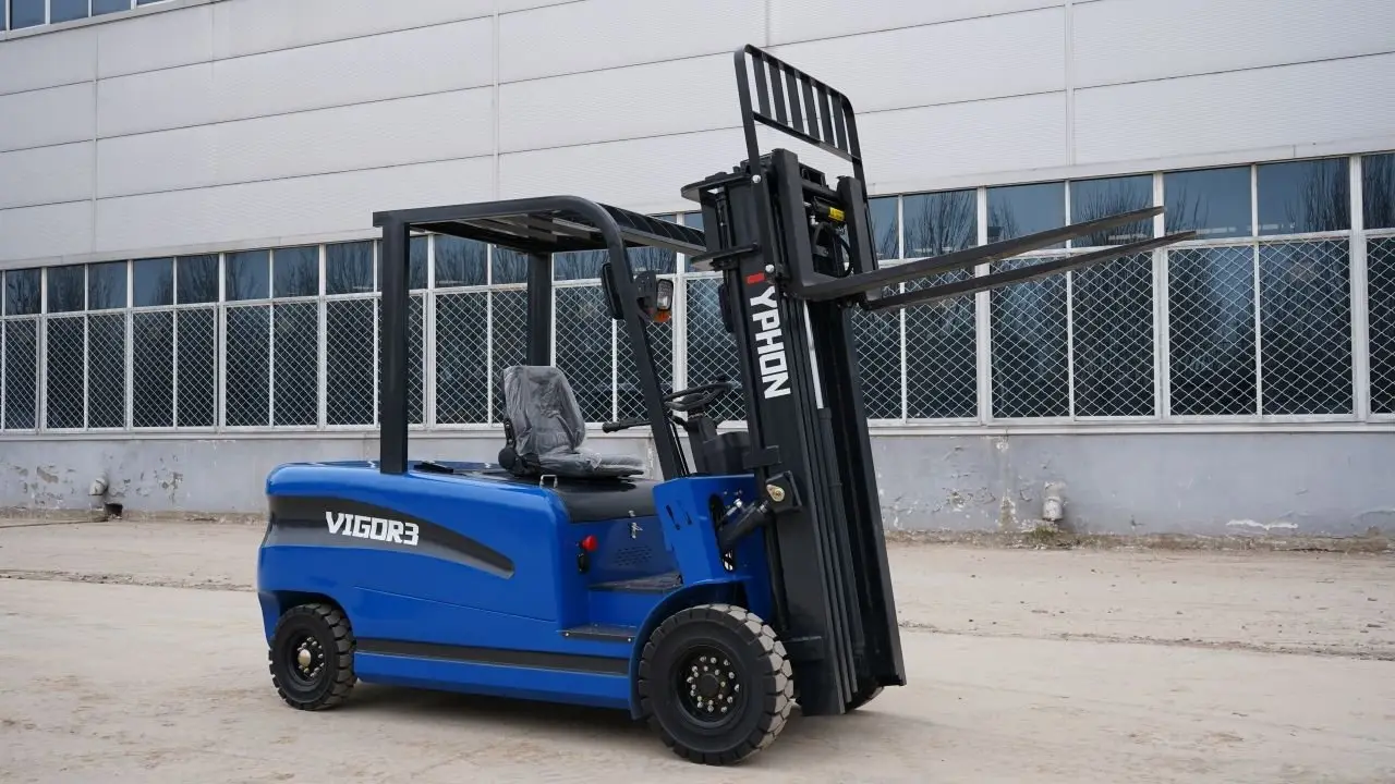 TYPHON VIGOR 3 Ton Blue Forklift