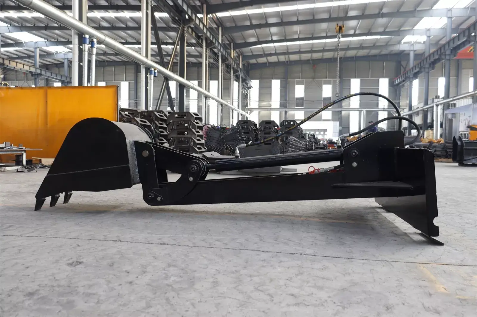 TYPHON STOMP Backhoe Attachment - Image 7