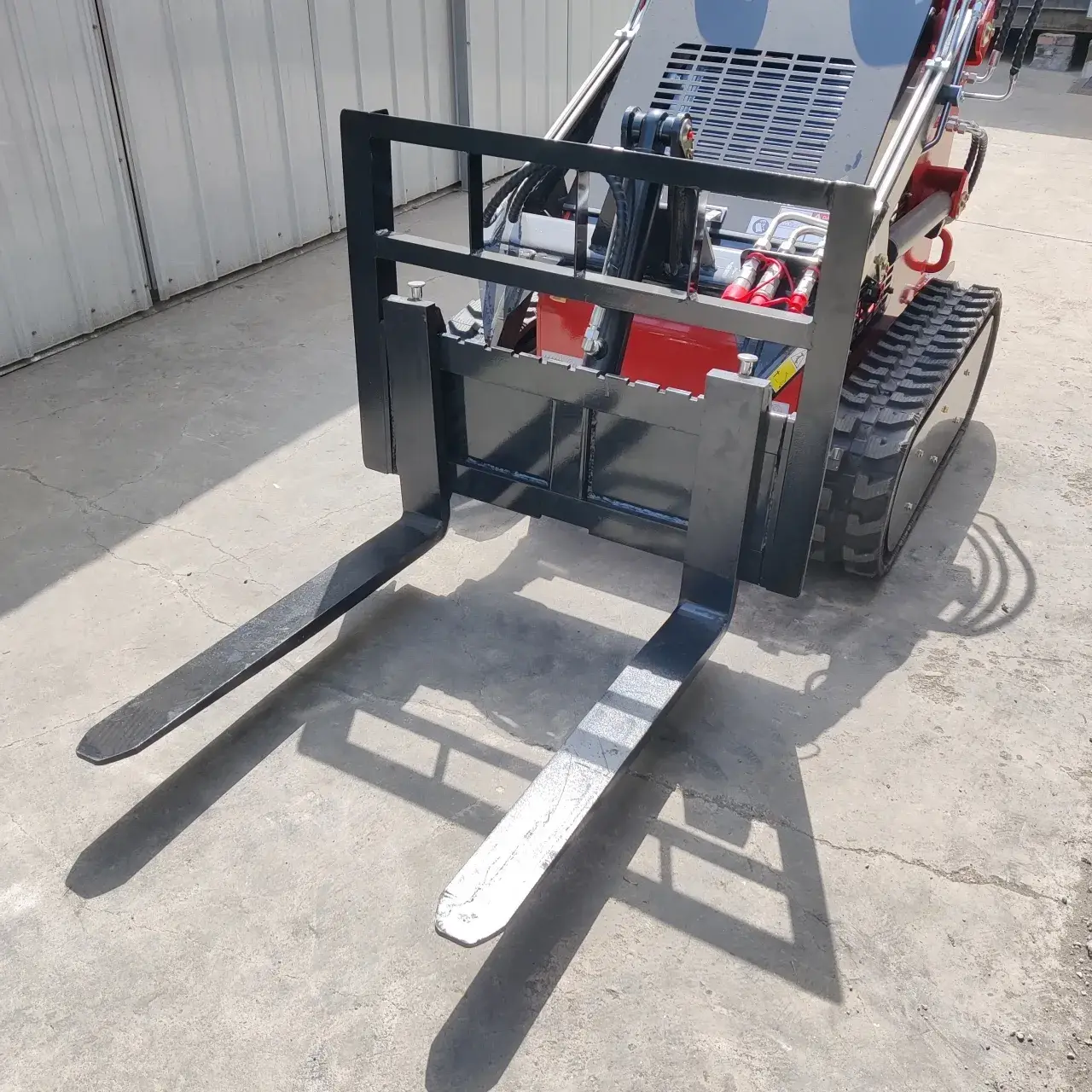 Skid Steer Pallet Fork Attachment - Image 4