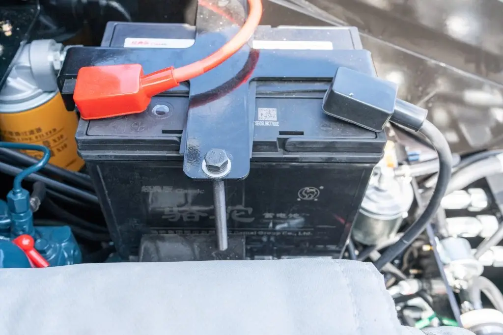 TYPHON STOMP X1300 Mini Skid Steer - Image 9
