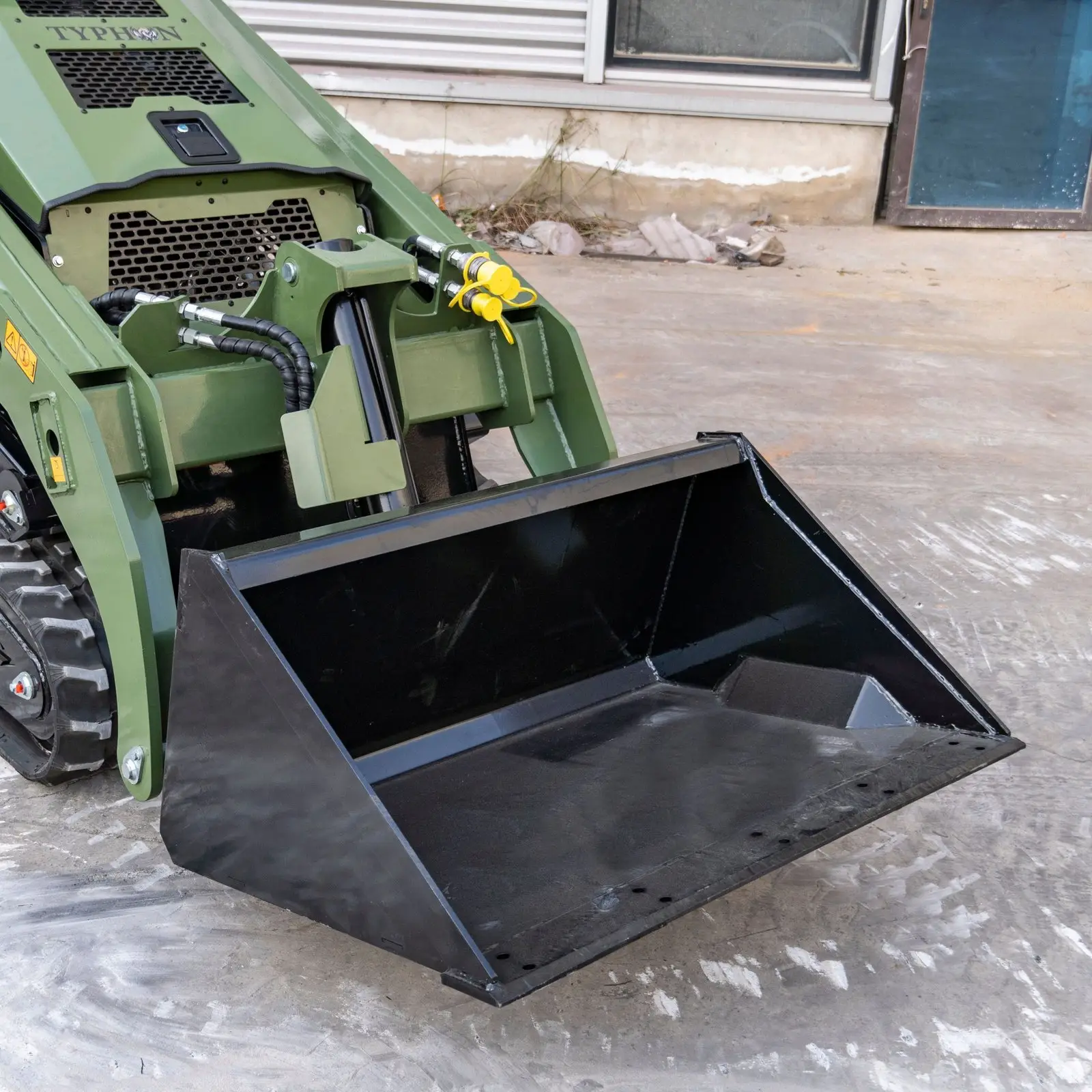 TYPHON STOMP V1000 Diesel Skid Steer - Image 20