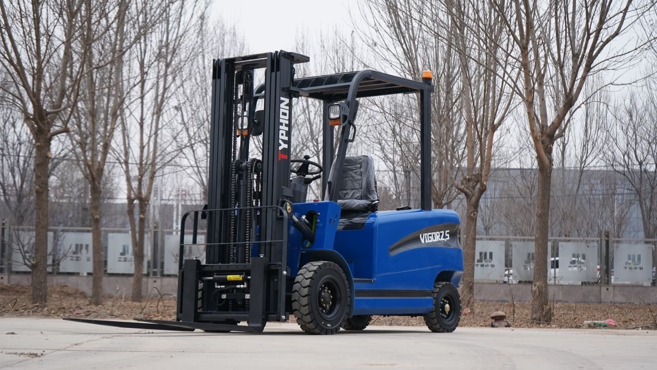 TYPHON VIGOR 2.5 Ton Blue Forklift