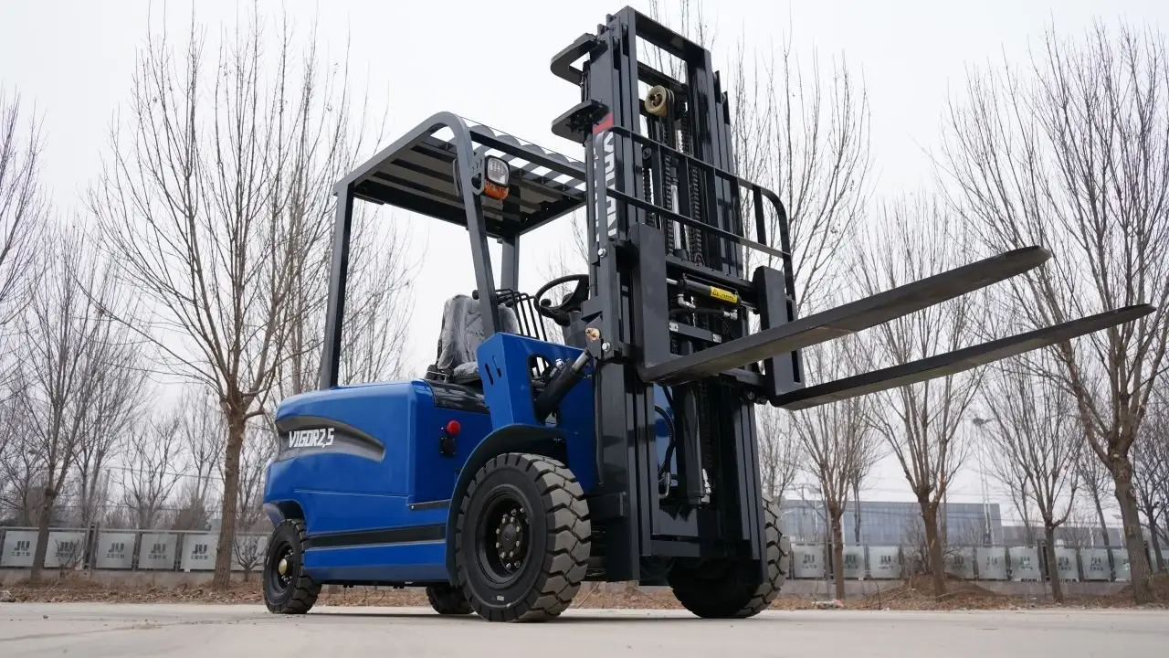 TYPHON VIGOR 2.5 Ton Blue Forklift - Image 5